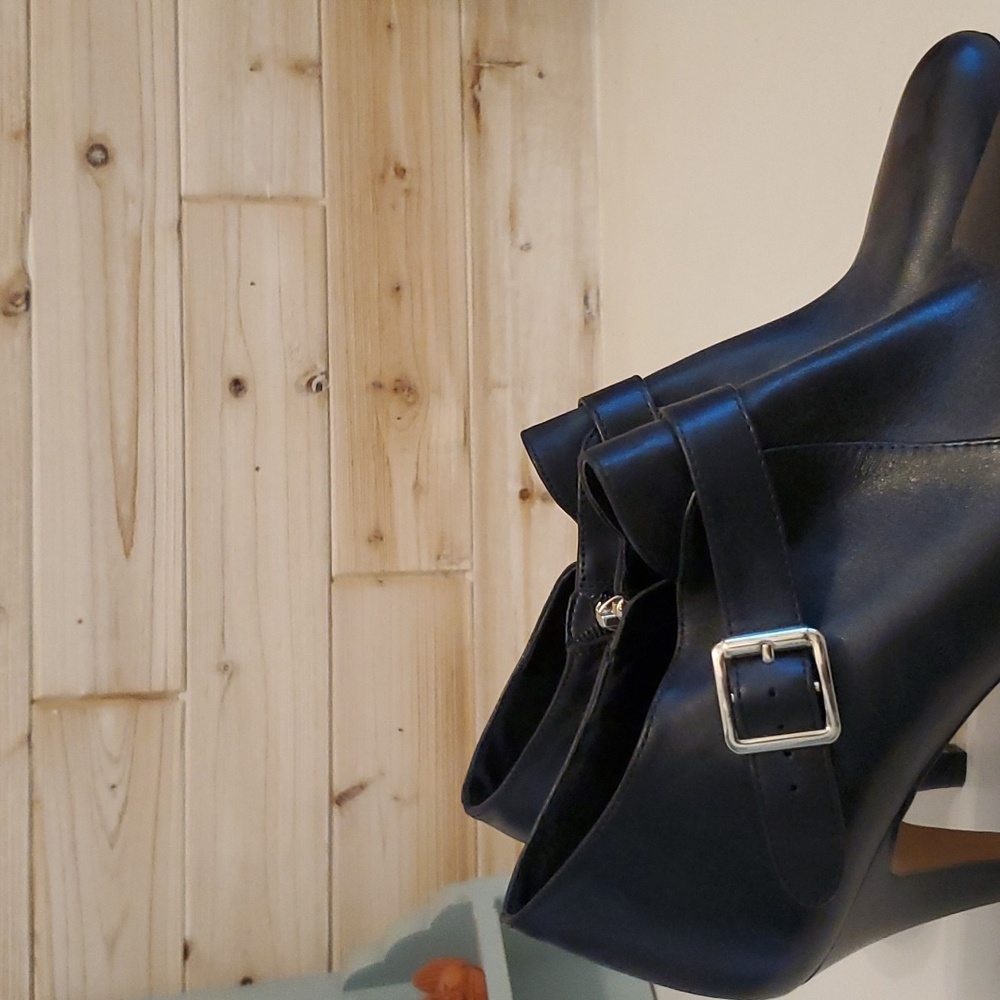 Vince Camuto Ankle Booties